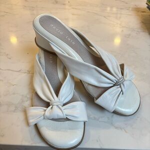 David Tate sandals. White leather uppers. Size 10 WW (wide) perfect for summer